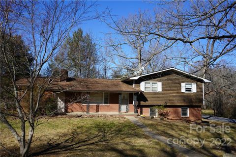 6 Hickory Drive sold home in Franem Acres, Fletcher, NC