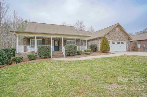 1350 Kensington Circle