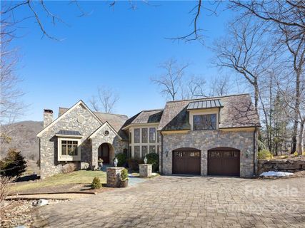 1832 Bella Vista Court