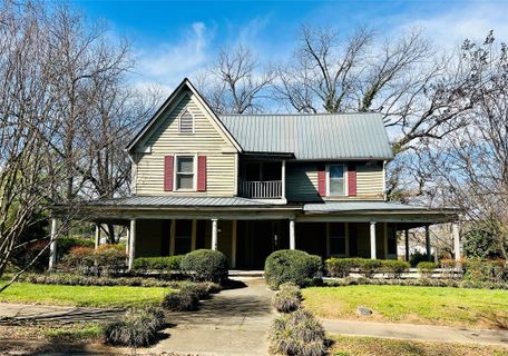 220 W Bell Street sold home in HISTORIC DISTRICT, Statesville, NC