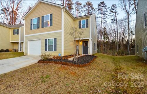 6806 Broad Valley Court sold home in Trinity at Northlake, Charlotte, NC