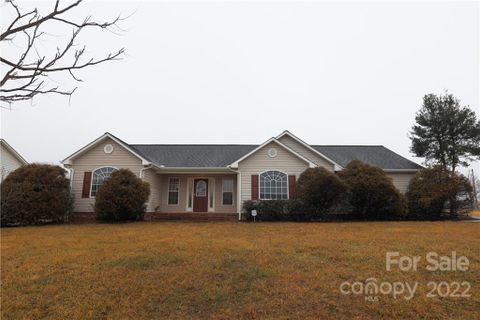 104 W Edinburgh Court sold home in Celtic Ridge, Statesville, NC