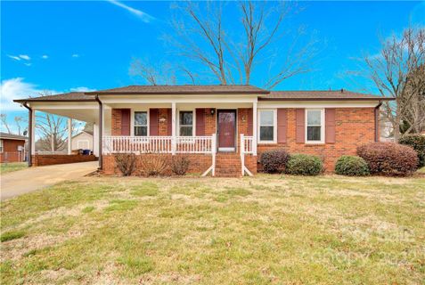102 Wendover Drive