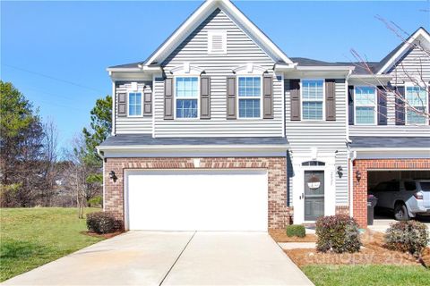 2825 Sand Cove Court