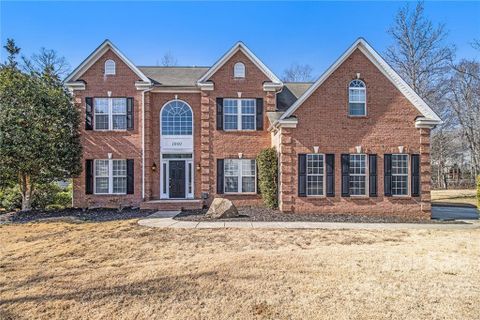 1001 Linstead Drive