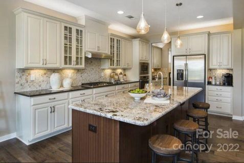 15500 Ravenall Drive 215