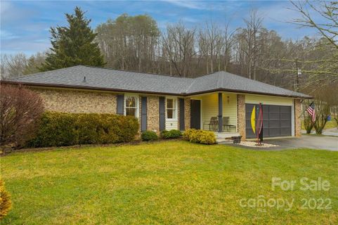 10 Resada Drive sold home in Deer Track, Brevard, NC