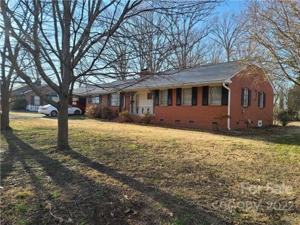 1400 Woodland Avenue