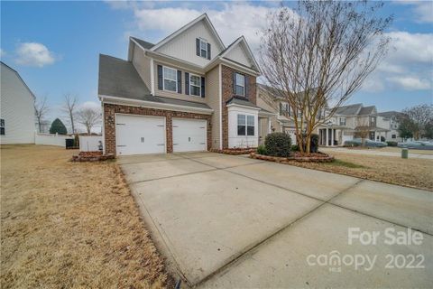 567 Nw Marthas View Drive