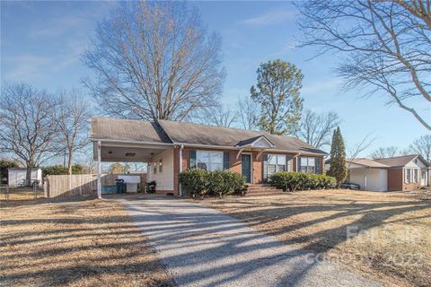 235 Cherokee Lane sold home in Pine Valley, Salisbury, NC