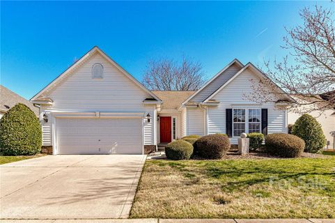 1107 Warren Red Way