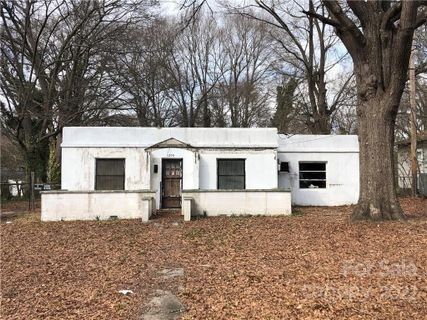 1208 Mauney Avenue sold home in Oakwood Park, Gastonia, NC