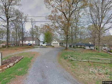 548 Acorn Acres Road
