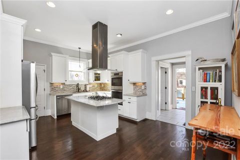 3513 Warp Street