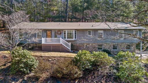 3 Sundance Lane sold home in Mountain Heights, Arden, NC