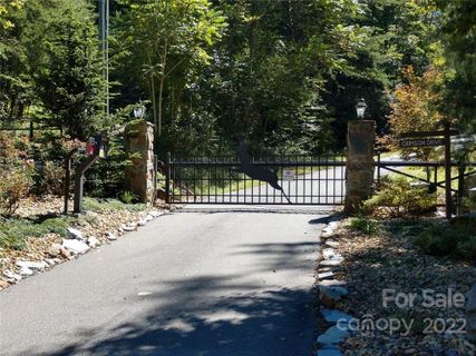 00 Wolf Pen Cliffs Road 1005
