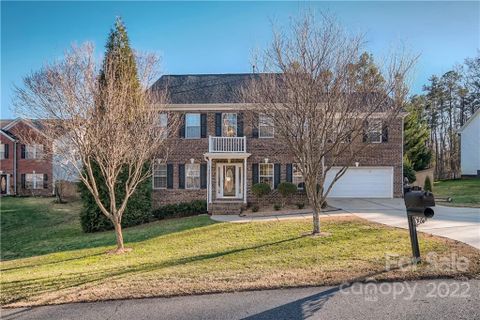 318 Creek Trail sold home in The Woods, Concord, NC
