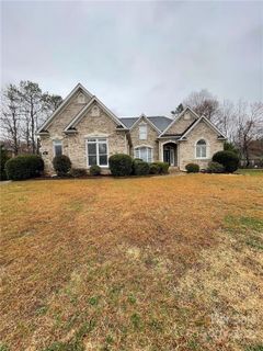 2707 Dogleg Court