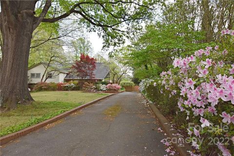 624 Sedgewood Drive