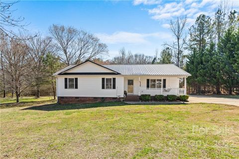 2476 Filbert Highway sold home in Country Acres, Clover, SC