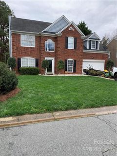 8421 Red Cypress Court