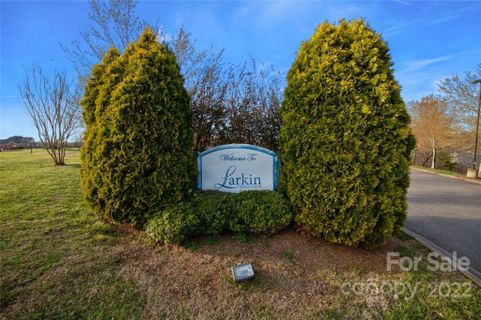 104 Fox Den Circle sold home in Fox Den, Statesville, NC