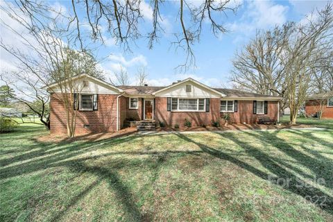 4913 Tewkesbury Road sold home in Allen Hills, Charlotte, NC