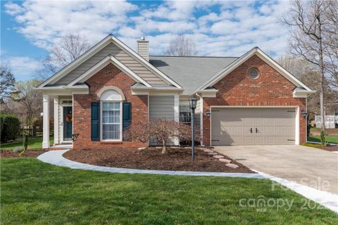 2813 Robyns Glen Drive