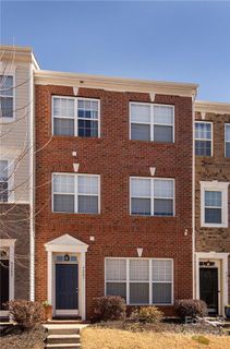 9207 Lenox Pointe Drive sold home in Arysley Townhomes, Charlotte, NC