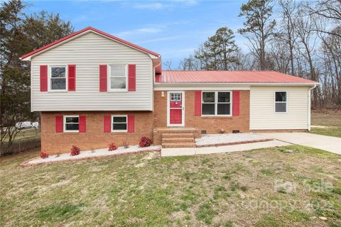116 Rockledge Drive sold home in Tablerock, Gastonia, NC