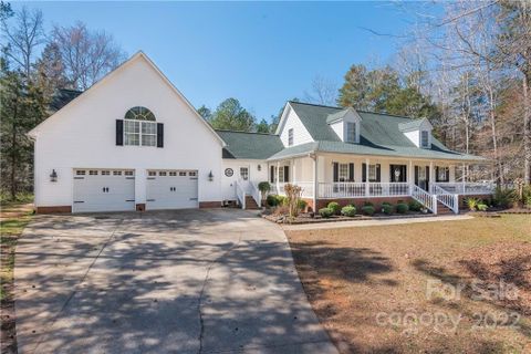 748 Sanside Drive sold home in Stornoway, York, SC
