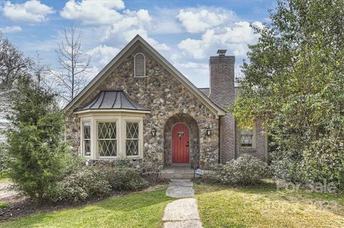 3219 Cambridge Road