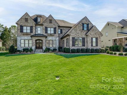 233 Glenmoor Drive