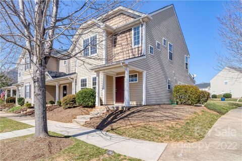15308 Crossing Gate Drive