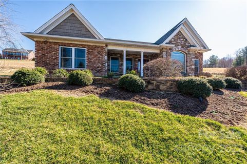 727 Chatsworth Circle sold home in Huntington Woods, Lenoir, NC