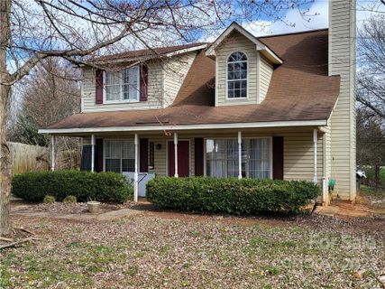 16502 Glenfurness Drive sold home in Norman Shores, Huntersville, NC