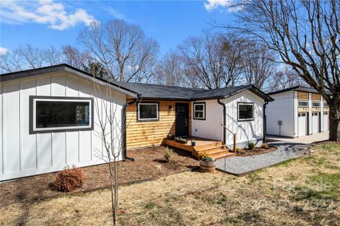 81 Stradley Mountain Road sold home in Stradley Mountain Park, Asheville, NC