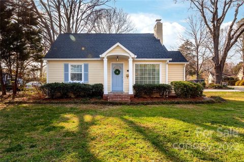 2300 Kensington Drive