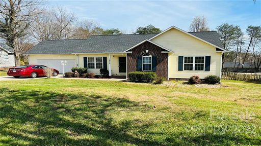1959 Redberry Lane 82 sold home in Strawberry Fields, Conover, NC