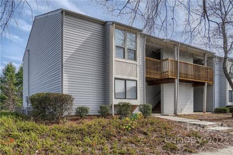 10911 Harrowfield Road