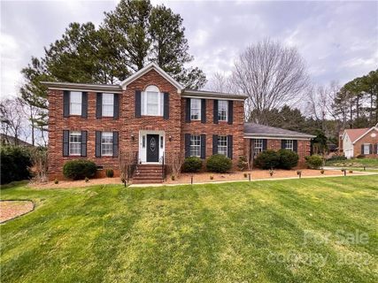 1207 Old Pond Lane