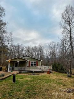75 Bradley Turn sold home in Land of Lakes, Mill Spring, NC