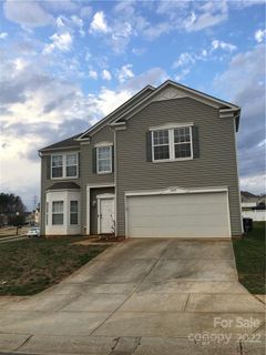 3201 Pikes Peak Drive