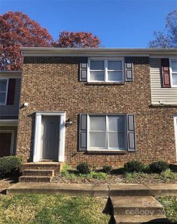 8421 Rust Wood Place
