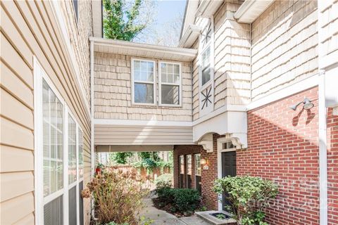 3039 Uxbridge Woods Court