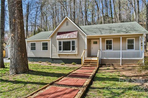 3 Sandra Drive sold home in The Oaks, Asheville, NC