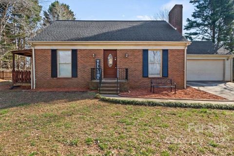 218 Hillsboro Road sold home in Hillsborough, Taylorsville, NC