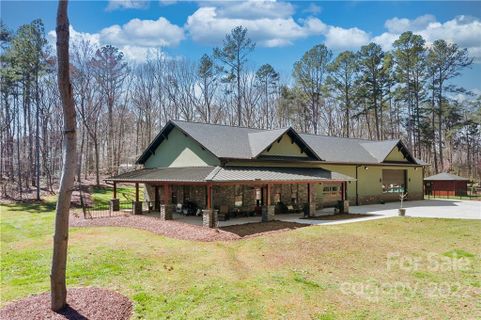 8282 Luckey Point Road sold home in Luckey Point, Denver, NC