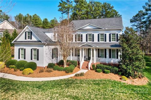 208 Grasshopper Circle