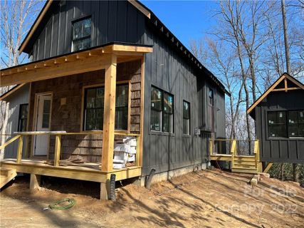 747 Poplar Crest Drive 34 sold home in Poplar Crest, Pisgah Forest, NC